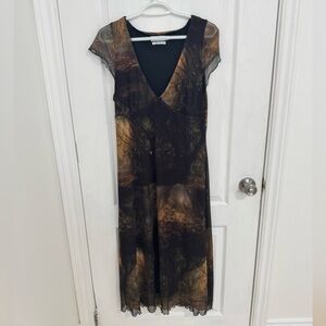 Twik midi v- neck graphic dress sz XL